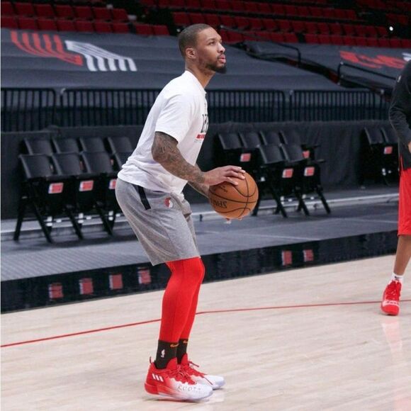 Adidas Dame 7 EXTPLY R.C.O.T.A H68986 Men’s Size 13.5 Basketball Red White Shoes - Picture 2 of 11